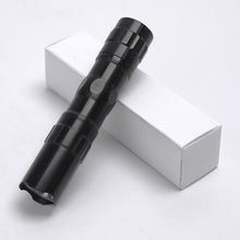 Carregar imagem no visualizador da galeria, Lanterna portátil Mini 2000LM LED Lanterna de bolso à prova d&#39;água de alta potência tática potente para lâmpada de caça Lanterna 206